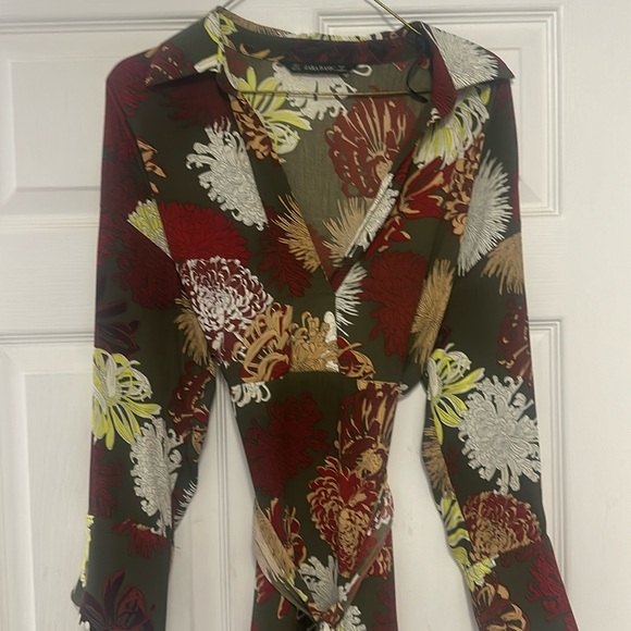 Zara floral midi dress size small - Picture 5 of 9